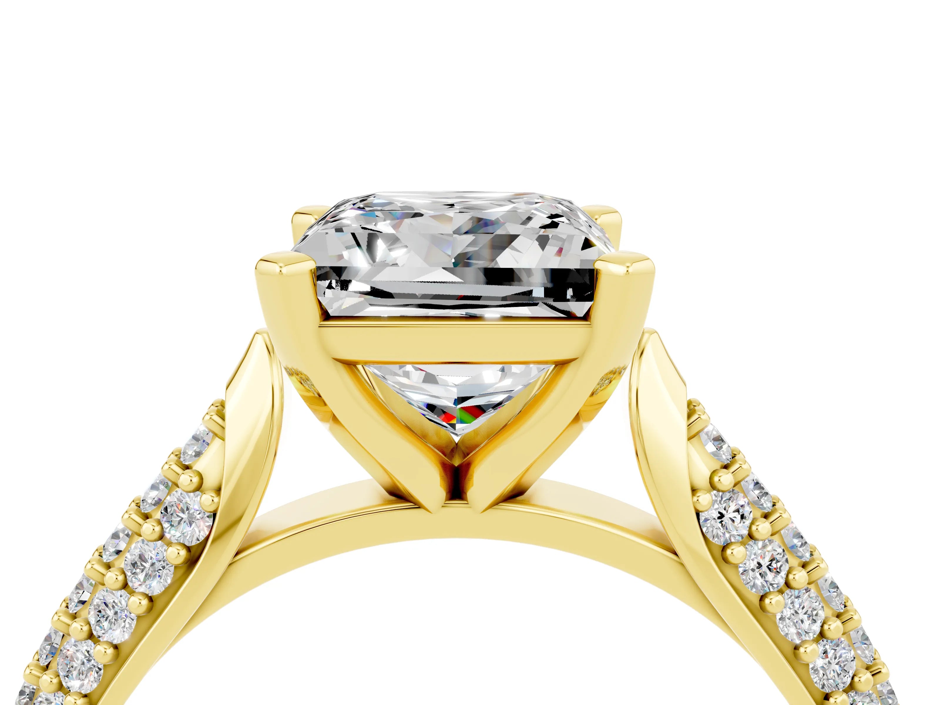 Yellow gold Princess Cut Diamond Solitaire Engagement Ring with Pavé Band and Four-Prong Setting_4