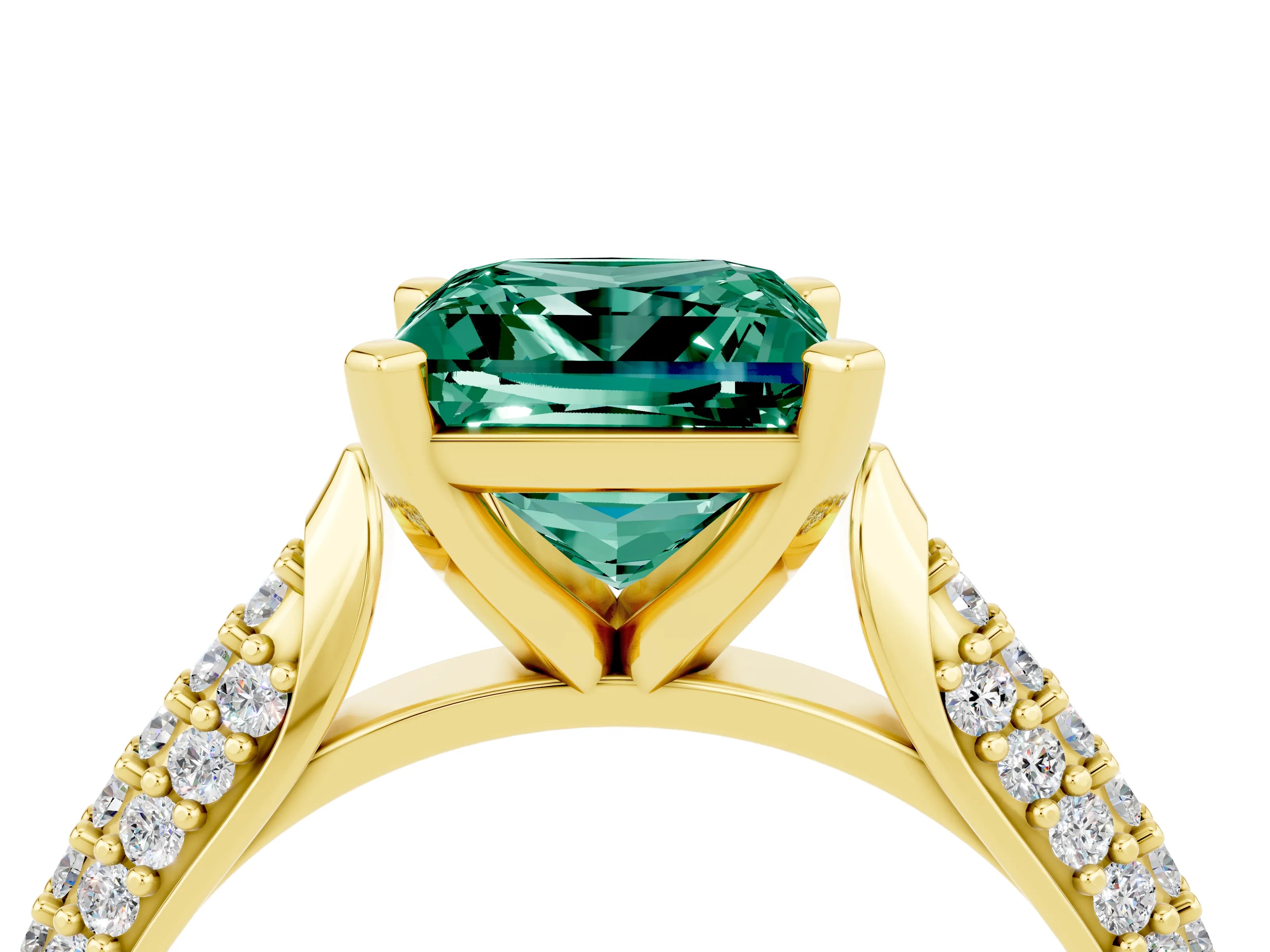 Yellow gold Princess Cut Diamond Solitaire Engagement Ring with Pavé Band and Four-Prong Setting_4