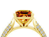 Yellow gold Princess Cut Diamond Solitaire Engagement Ring with Pavé Band and Four-Prong Setting_4