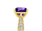 Yellow gold Princess Cut Diamond Solitaire Engagement Ring with Pavé Band and Four-Prong Setting_5