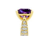 Yellow gold Princess Cut Diamond Solitaire Engagement Ring with Pavé Band and Four-Prong Setting_5