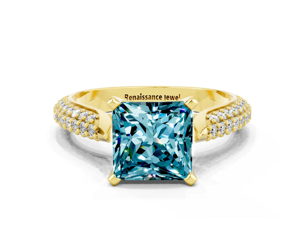 Yellow gold Princess Cut Diamond Solitaire Engagement Ring with Pavé Band and Four-Prong Setting