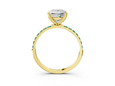 Yellow gold Princess Cut Diamond Solitaire Engagement Ring with Round with Green Sapphire side stone Pavé Band and Prong Setting_3