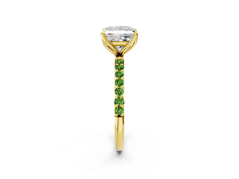 Yellow gold Princess Cut Diamond Solitaire Engagement Ring with Round with Peridot side stone Pavé Band and Prong Setting_2