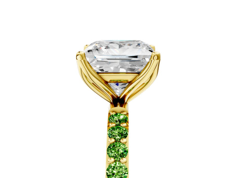 Yellow gold Princess Cut Diamond Solitaire Engagement Ring with Round with Peridot side stone Pavé Band and Prong Setting_5