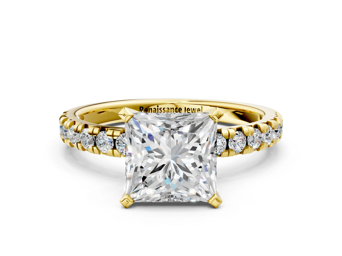 Yellow gold Princess Cut Diamond Solitaire Pavé Engagement Ring with Round Band and Prong Setting_92