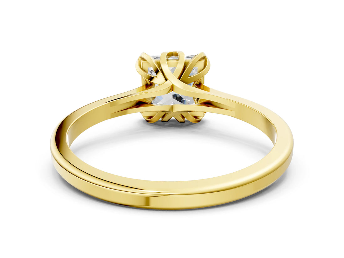 Yellow gold Princess Cut Diamond Solitaire Ring with Flower Prong Setting and Classic Band_56