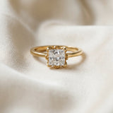 Yellow gold Princess Cut Diamond Solitaire Ring with Flower Prong Setting and Classic Band