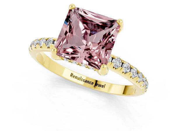 Yellow gold Princess Cut Diamond Solitaire Ring with Four-Prong Setting and Pavé Band