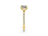 Yellow gold Princess Cut Diamond Solitaire Ring with Four-Prong Setting and Pavé Band_2