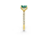 Yellow gold Princess Cut Diamond Solitaire Ring with Four-Prong Setting and Pavé Band_2