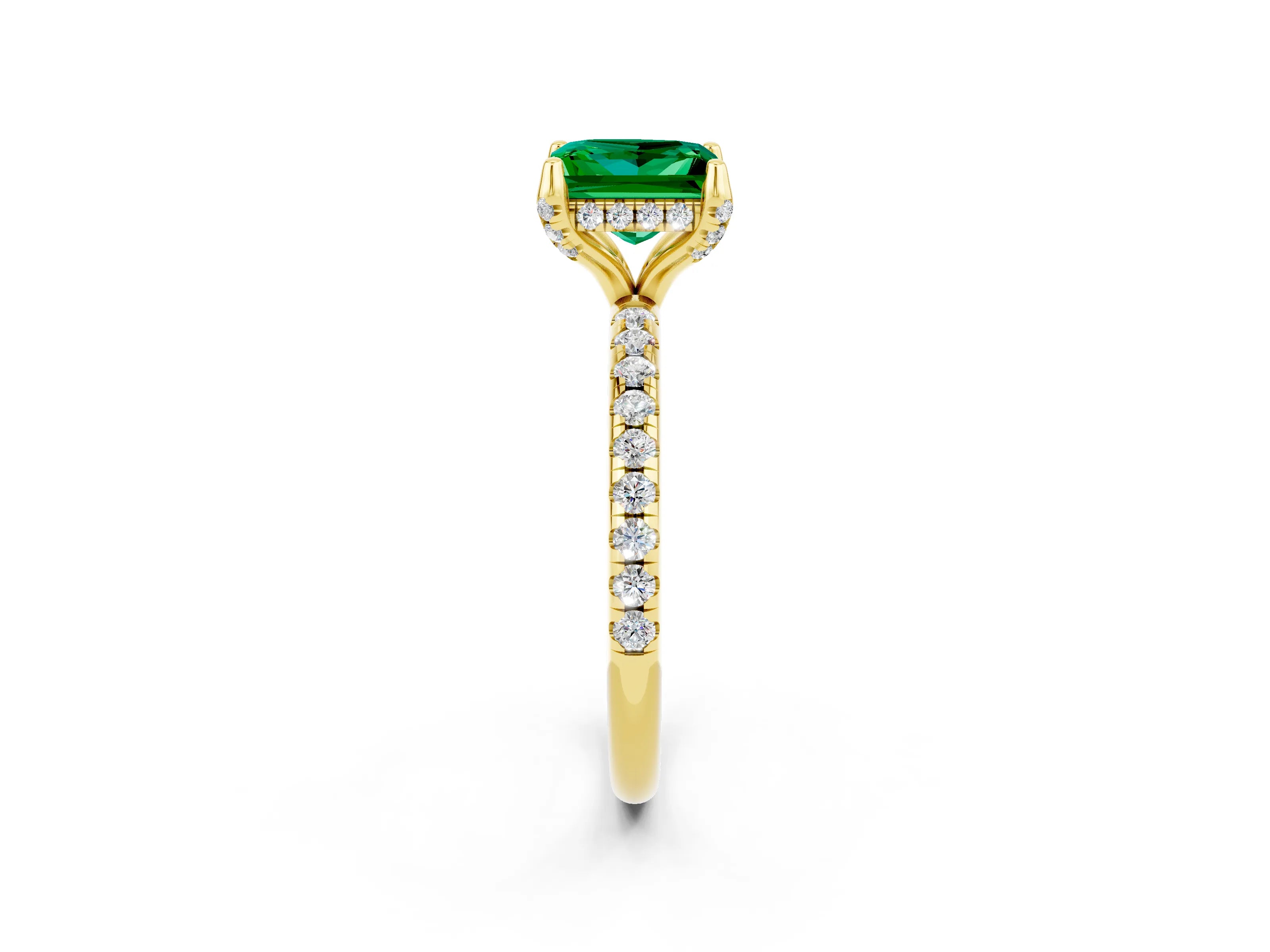 Yellow gold Princess Cut Diamond Solitaire Ring with Four-Prong Setting and Pavé Band_2