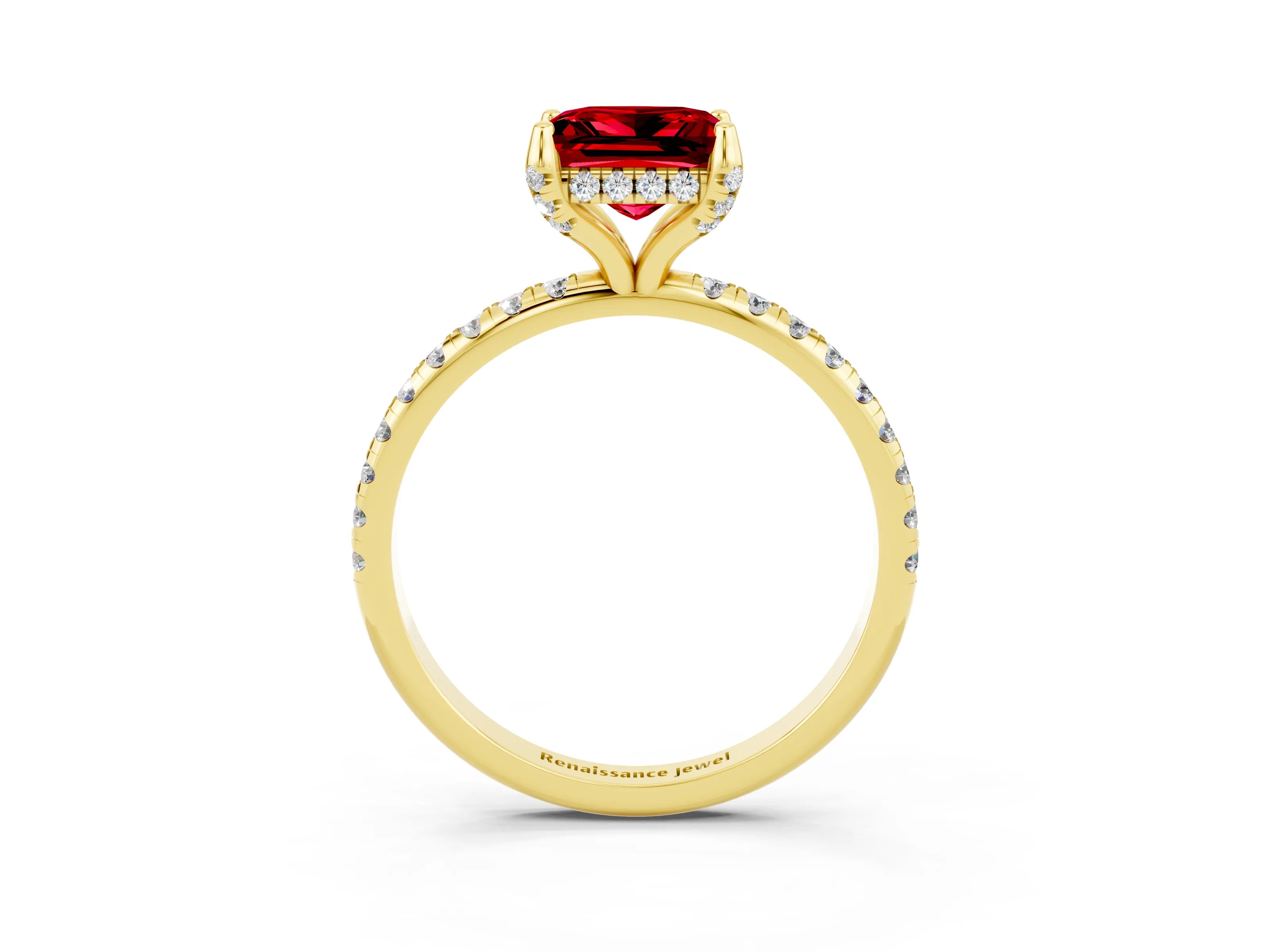 Yellow gold Princess Cut Diamond Solitaire Ring with Four-Prong Setting and Pavé Band_3