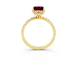 Yellow gold Princess Cut Diamond Solitaire Ring with Four-Prong Setting and Pavé Band_3