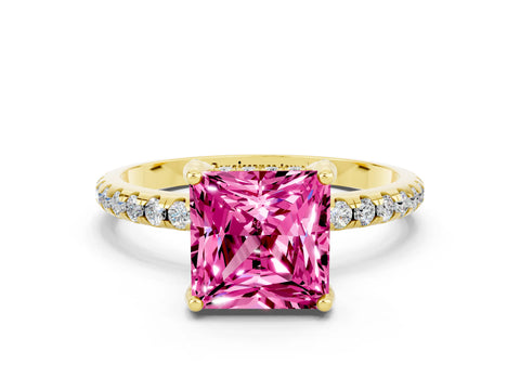 Yellow gold Princess Cut Diamond Solitaire Ring with Four-Prong Setting and Pavé Band