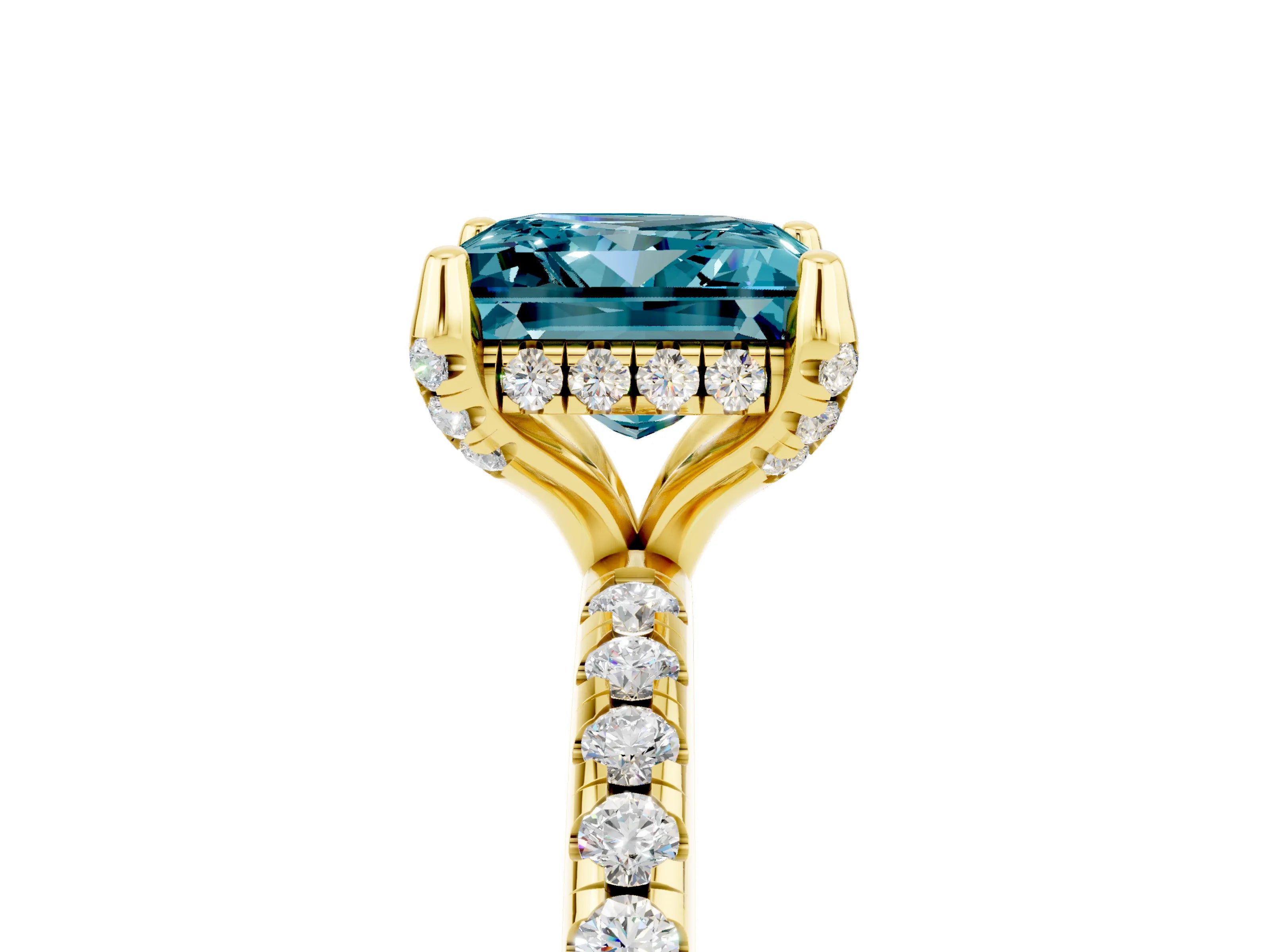 Yellow gold Princess Cut Diamond Solitaire Ring with Four-Prong Setting and Pavé Band_5