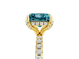 Yellow gold Princess Cut Diamond Solitaire Ring with Four-Prong Setting and Pavé Band_5