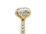 Yellow gold Princess Cut Diamond Solitaire Ring with Four-Prong Setting and Pavé Band_8