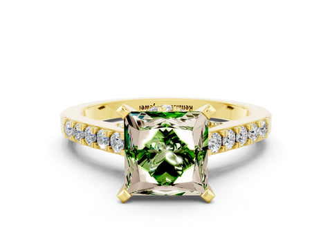 Yellow gold Princess Cut Diamond Solitaire Ring with Pavé Band and Prong Setting_12