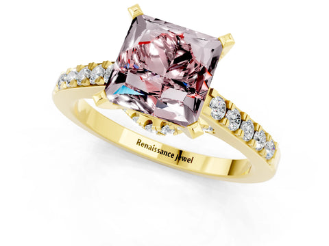 Yellow gold Princess Cut Diamond Solitaire Ring with Pavé Band and Prong Setting_13