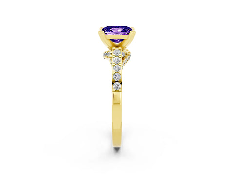 Yellow gold Princess Cut Diamond Solitaire Ring with Pavé Band and Prong Setting_14