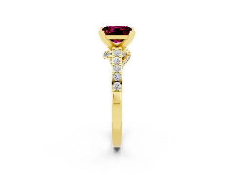 Yellow gold Princess Cut Diamond Solitaire Ring with Pavé Band and Prong Setting_14