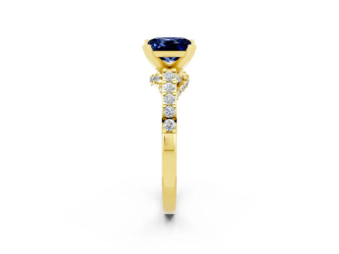 Yellow gold Princess Cut Diamond Solitaire Ring with Pavé Band and Prong Setting_14