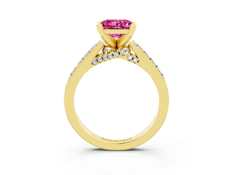 Yellow gold Princess Cut Diamond Solitaire Ring with Pavé Band and Prong Setting_15