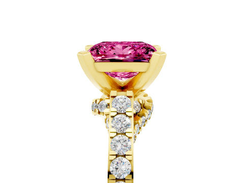 Yellow gold Princess Cut Diamond Solitaire Ring with Pavé Band and Prong Setting_17