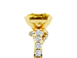 Yellow gold Princess Cut Diamond Solitaire Ring with Pavé Band and Prong Setting_5
