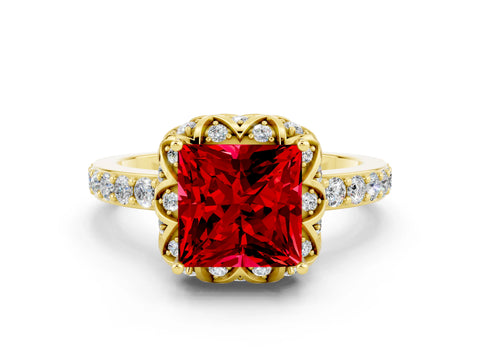 Yellow gold Princess Cut Diamond Solitaire Ring with Shared Prong Pavé Band
