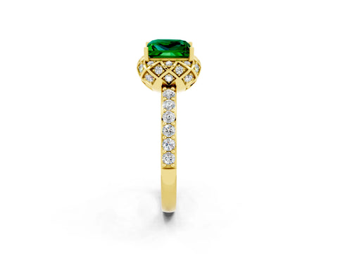 Yellow gold Princess Cut Diamond Solitaire Ring with Shared Prong Pavé Band_2