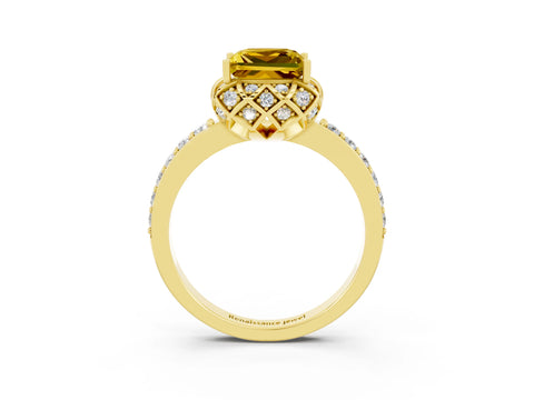 Yellow gold Princess Cut Diamond Solitaire Ring with Shared Prong Pavé Band_3