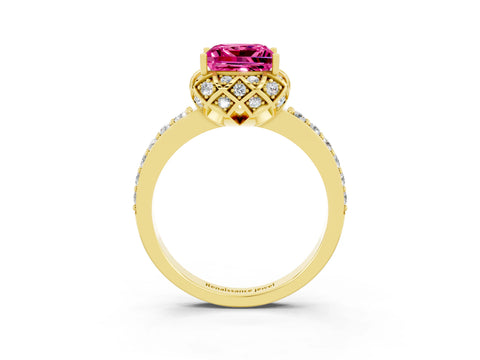 Yellow gold Princess Cut Diamond Solitaire Ring with Shared Prong Pavé Band_3