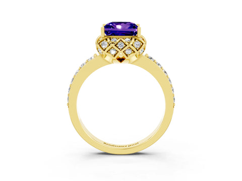 Yellow gold Princess Cut Diamond Solitaire Ring with Shared Prong Pavé Band_3