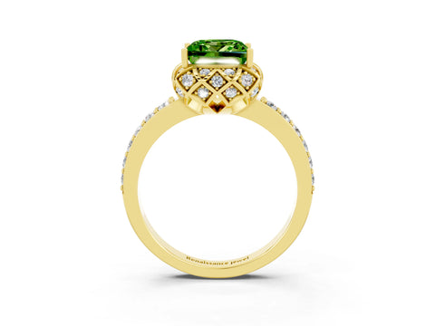 Yellow gold Princess Cut Diamond Solitaire Ring with Shared Prong Pavé Band_3