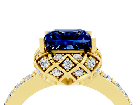 Yellow gold Princess Cut Diamond Solitaire Ring with Shared Prong Pavé Band_4