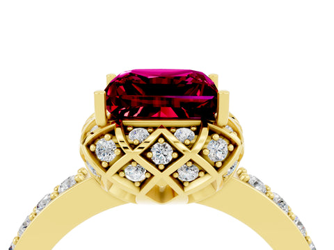 Yellow gold Princess Cut Diamond Solitaire Ring with Shared Prong Pavé Band_4