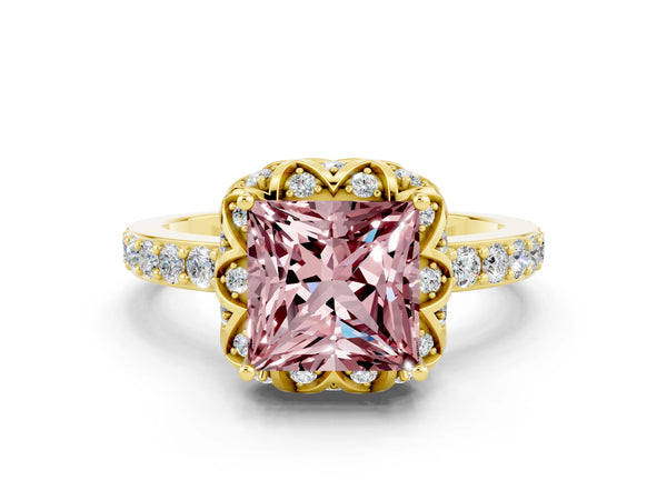 Yellow gold Princess Cut Diamond Solitaire Ring with Shared Prong Pavé Band