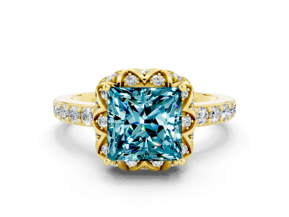 Yellow gold Princess Cut Diamond Solitaire Ring with Shared Prong Pavé Band