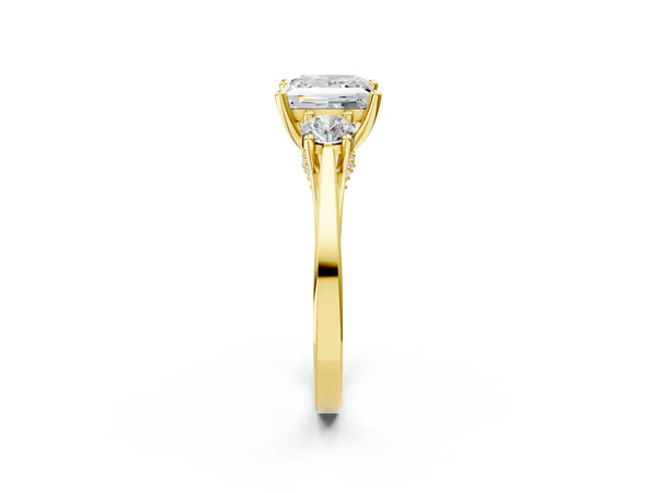 Yellow gold Princess Cut Diamond Three-Stone Engagement Ring with Prong Setting and Pavé Band