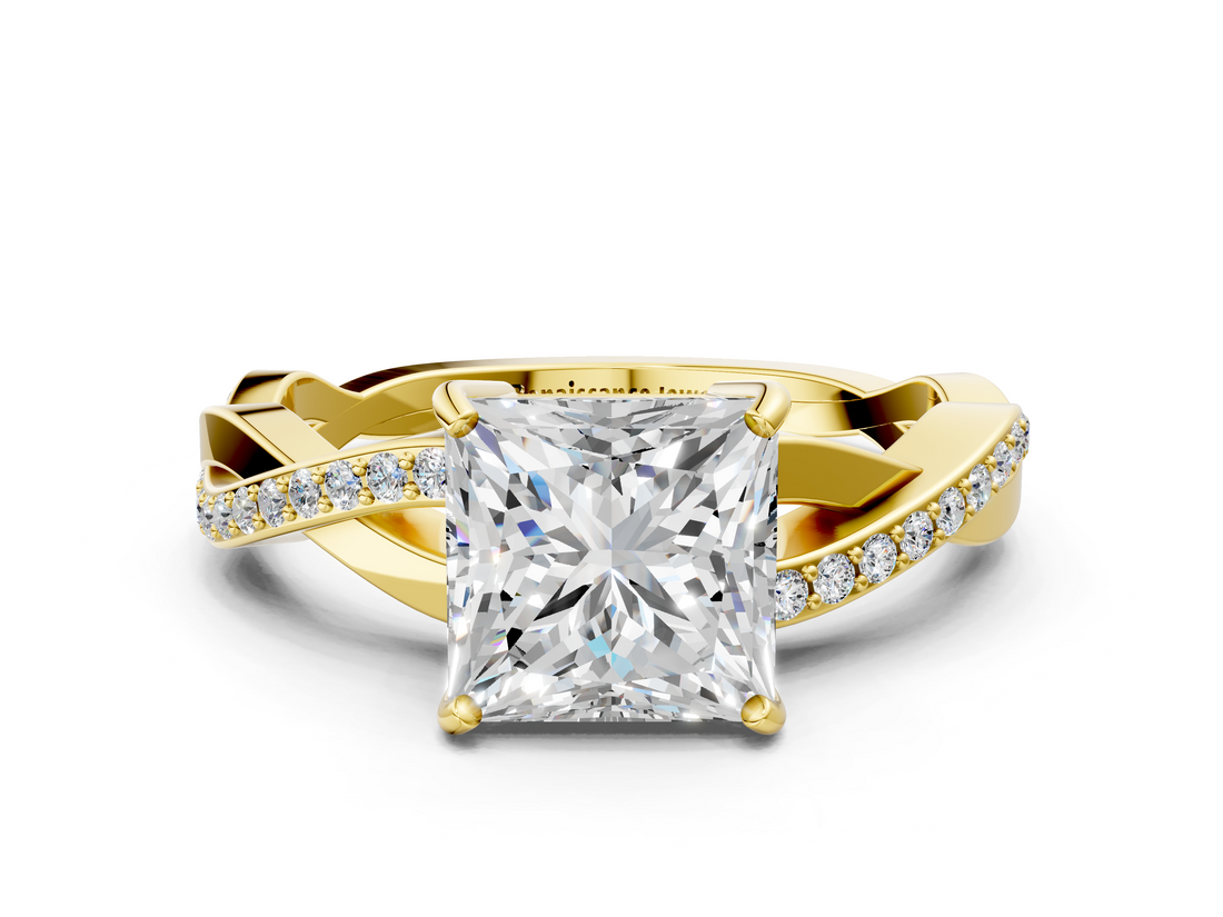 Yellow gold Princess Cut Diamond Twisted Band Engagement Ring with Prong Setting_15