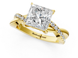 Yellow gold Princess Cut Diamond Twisted Band with Pavé Setting and Four-Prong Setting_31