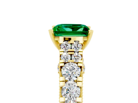 Yellow gold Princess Cut Emerald Classic Solitaire Ring with Pavé Band and Four-Prong Setting_5
