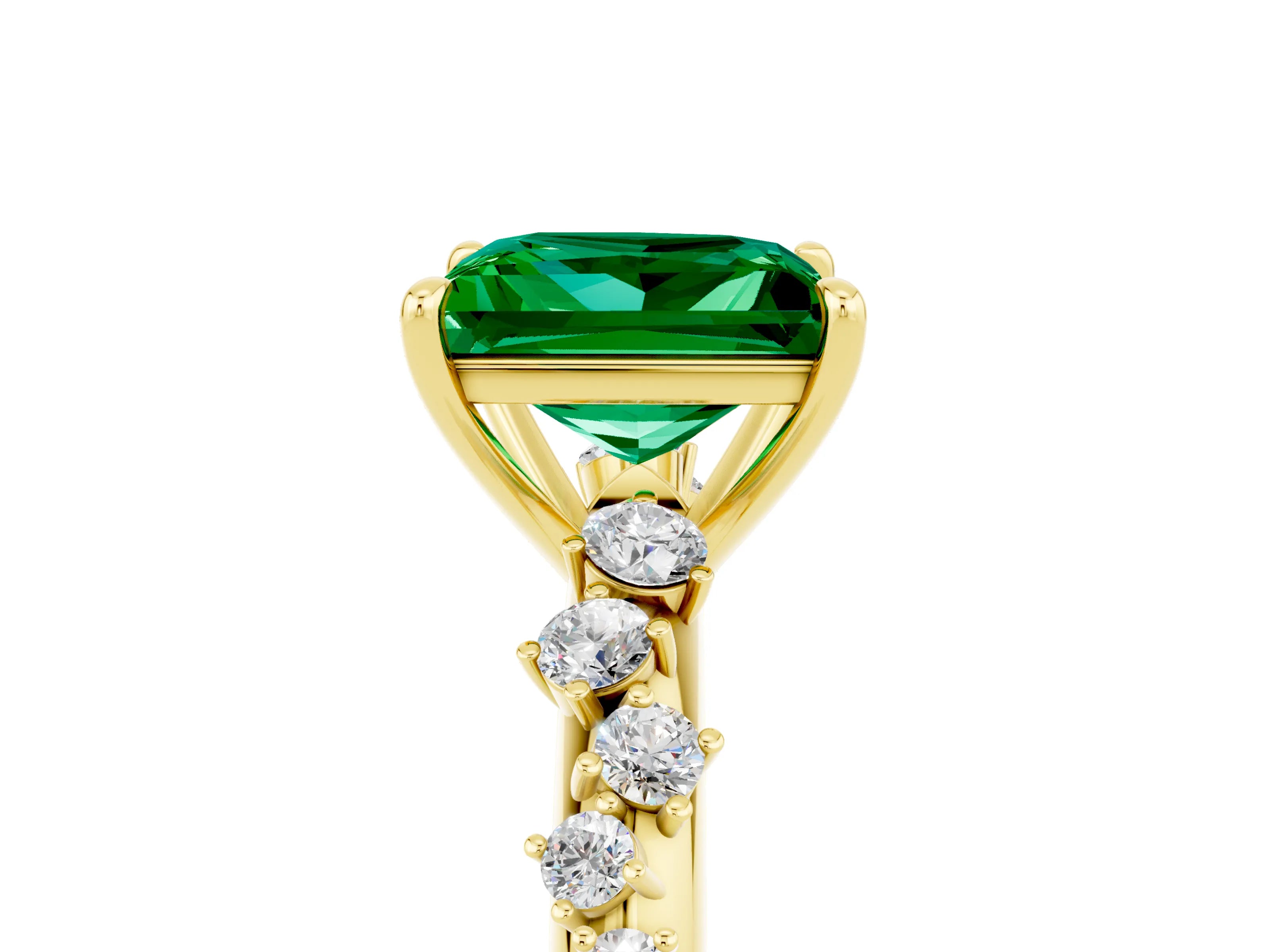 Yellow gold Princess Cut Emerald Cluster Side Stone Solitaire Ring with Prong Setting_29