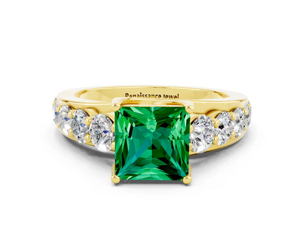 Yellow gold Princess Cut Emerald Engagement Ring with Pavé Band and Four-Prong Setting