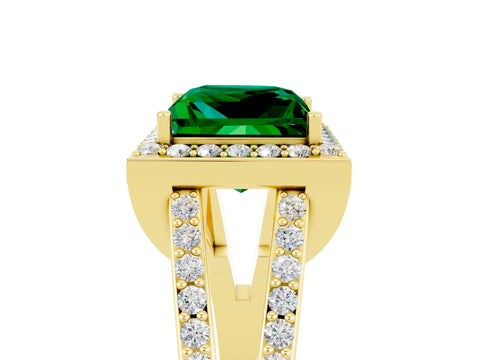 Yellow gold Princess Cut Emerald Halo Ring with Split Shank U-Prong Band and Four-Prong Setting_5