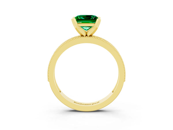 Yellow gold Princess Cut Emerald Milgrain Pavé Engagement Ring with Four-Prong Setting