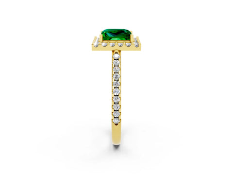 Yellow gold Princess Cut Emerald Pavé Halo Ring with Four-Prong Setting_14