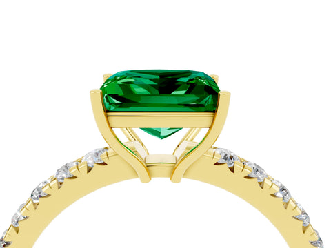 Yellow gold Princess Cut Emerald Pavé Solitaire Engagement Ring with Four-Prong Setting_16